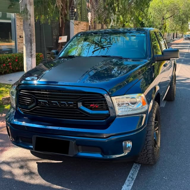 RAM CLASSIC LARAMIE - Imagem 3