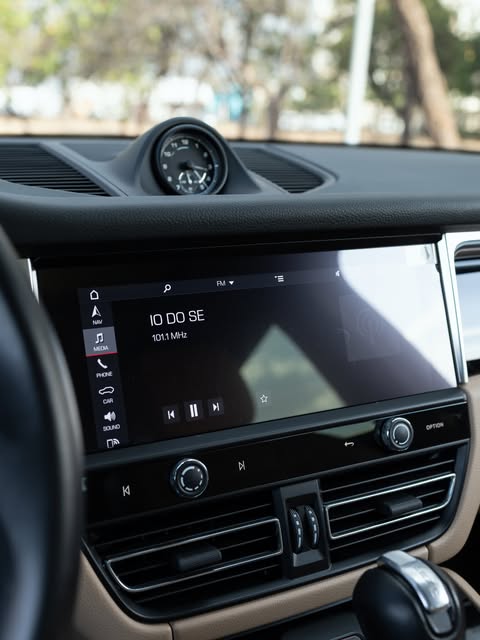 PORSCHE MACAN 2.0 TURBO - Imagem 15