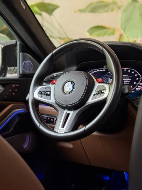 BMW X6 M COMPETITION - Imagem 11
