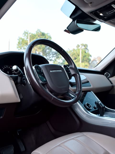 LAND ROVER RANGE ROVER SPORT HSE - Imagem 8