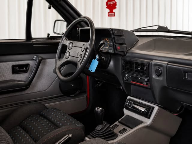 VOLKSWAGEN SAVEIRO - Imagem 15
