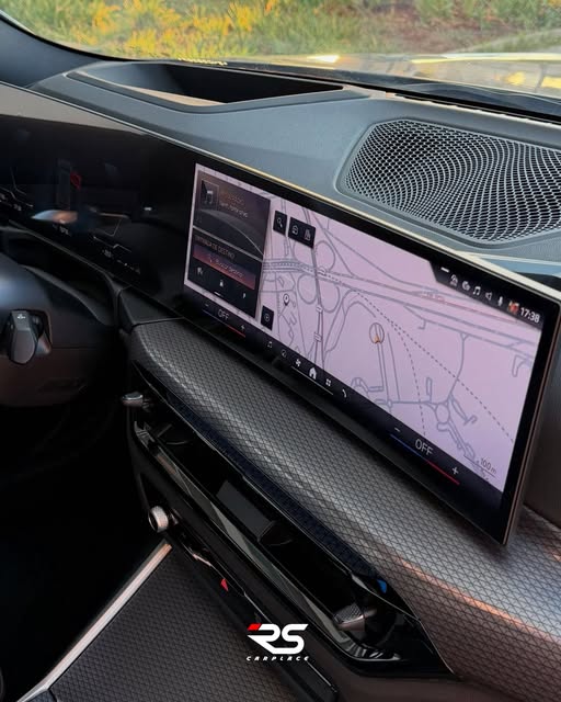 BMW 320I M SPORT - Imagem 8