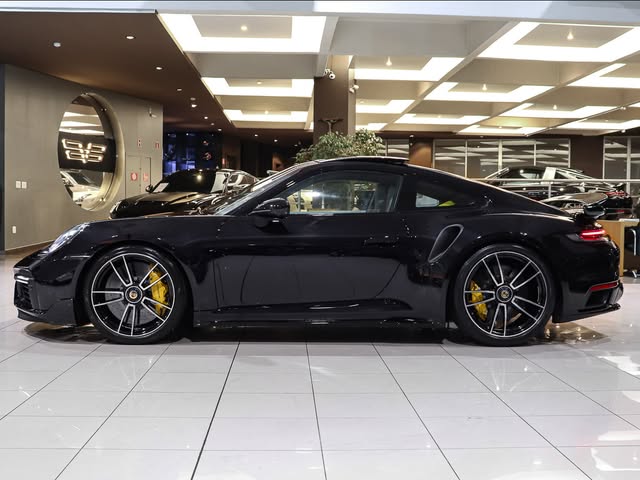 PORSCHE 911 TURBO S - Imagem 2
