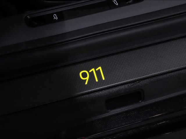 PORSCHE 911 TURBO S - Imagem 9
