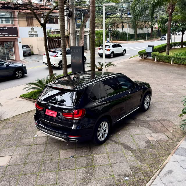 BMW X5 XDRIVE50I SECURITY - Imagem 5