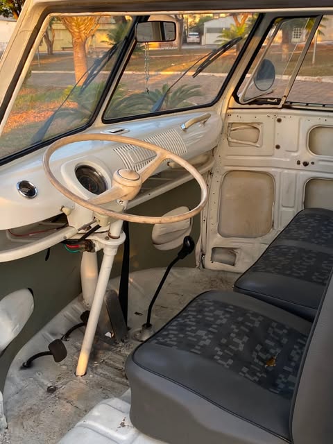 VOLKSWAGEN KOMBI - Imagem 18