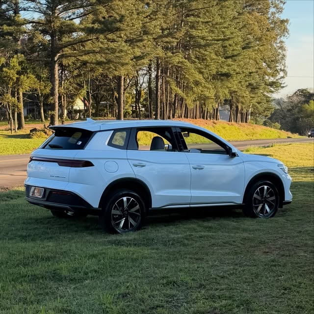 BYD SONG PRO GL 1.5 HÍBRIDO - Imagem 4