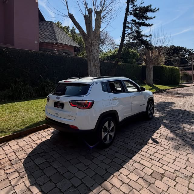 JEEP COMPASS LONGITUDE - Imagem 4