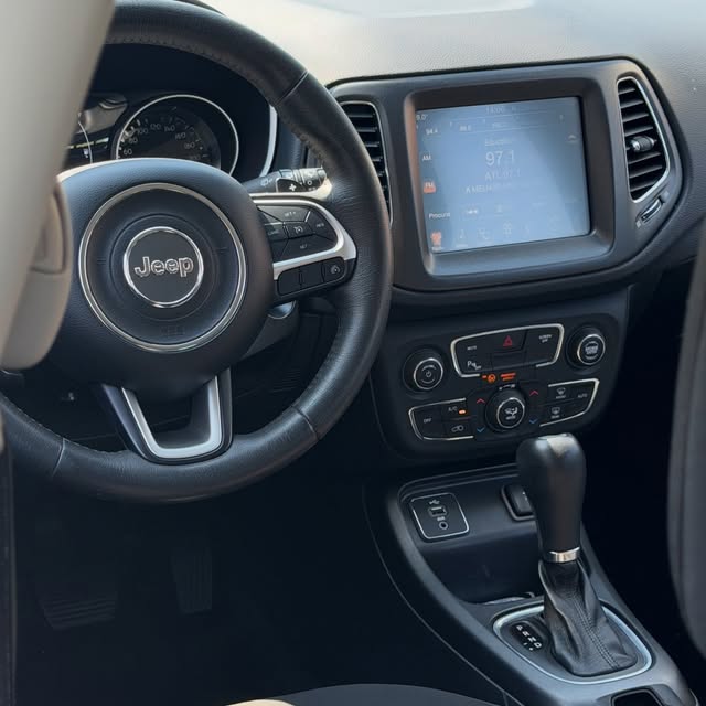 JEEP COMPASS LONGITUDE - Imagem 8