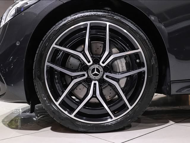 MERCEDES-BENZ C 300 AMG LINE - Imagem 5