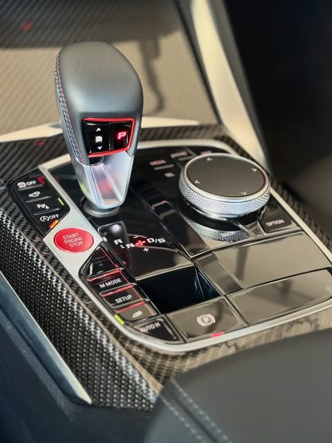 BMW M4 COMPETITION - Imagem 11