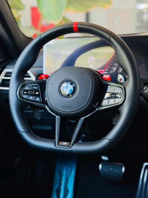 BMW M4 COMPETITION - Imagem 9