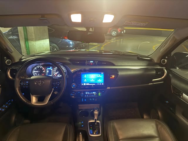 TOYOTA HILUX SRX 2.8 TURBO DIESEL - Imagem 7