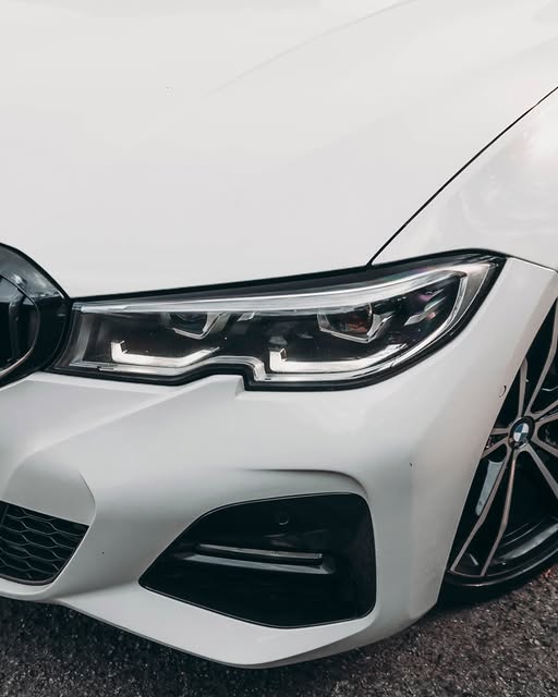 BMW 320I M SPORT - Imagem 9