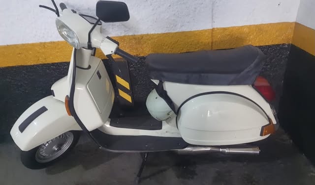 PIAGGIO VESPA PX 200 - Imagem 1