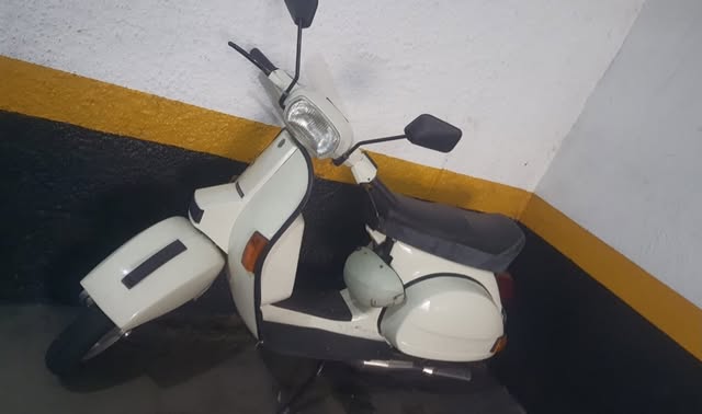 PIAGGIO VESPA PX 200 - Imagem 2