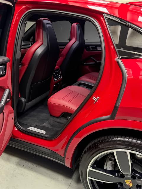 PORSCHE CAYENNE TURBO COUPÉ - Imagem 9