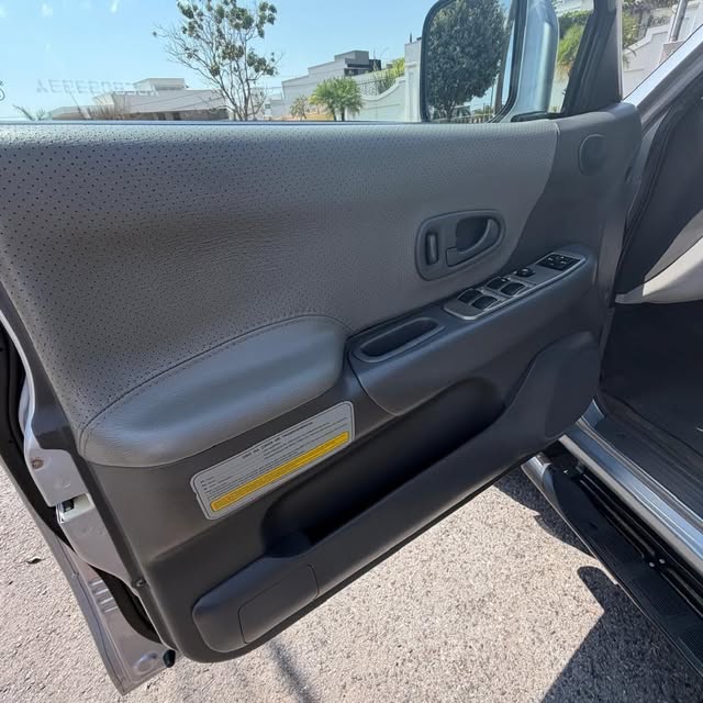 MITSUBISHI PAJERO - Imagem 15