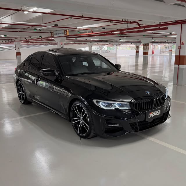 BMW 330I M SPORT - Imagem 5