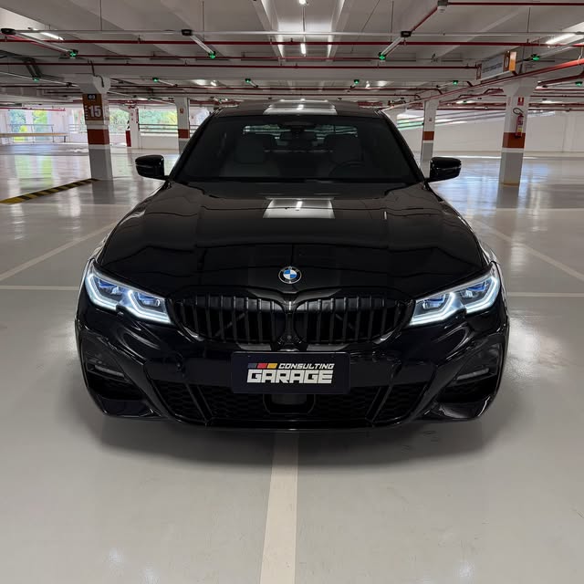 BMW 330I M SPORT - Imagem 6