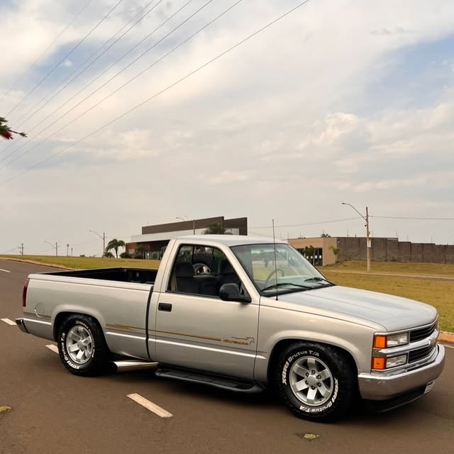 CHEVROLET SILVERADO D20 - Imagem 2