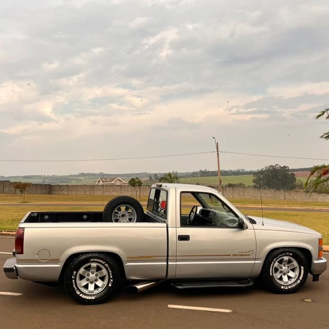 CHEVROLET SILVERADO D20 - Imagem 3