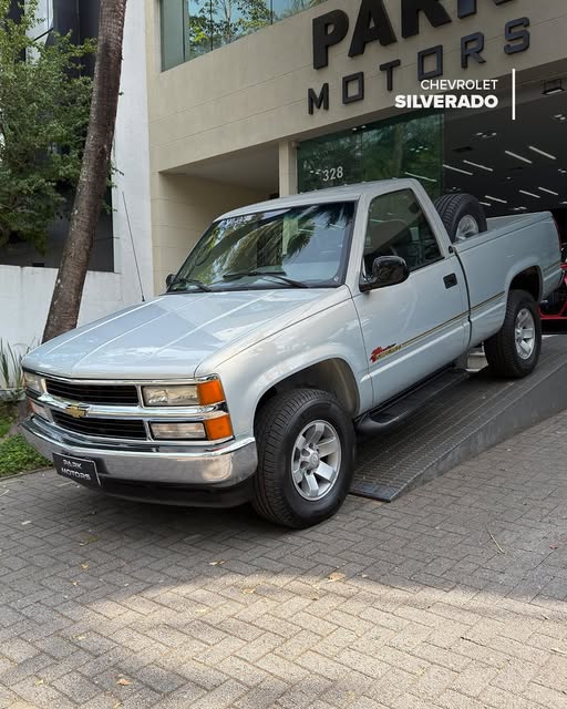 CHEVROLET SILVERADO CONQUEST HD - Imagem 1