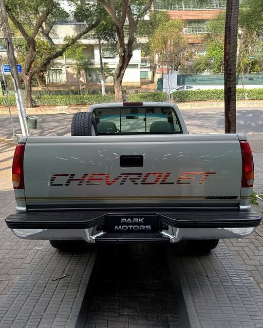 CHEVROLET SILVERADO CONQUEST HD - Imagem 6