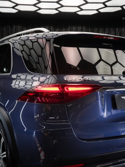 MERCEDES-BENZ GLE 450D - Imagem 16