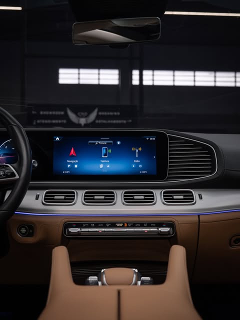 MERCEDES-BENZ GLE 450D - Imagem 7