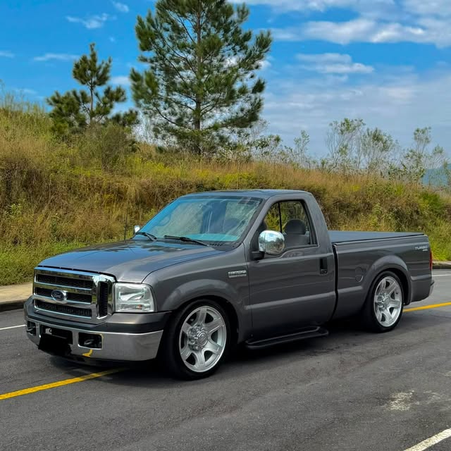 FORD F-250 XLT-L - Imagem 1