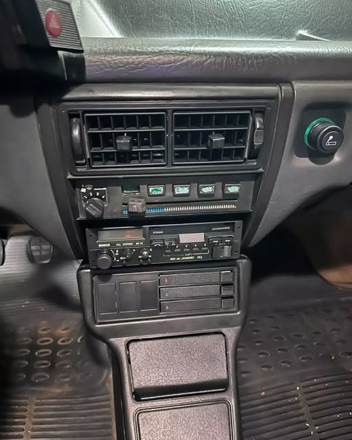 VOLKSWAGEN GOL GTI - Imagem 13