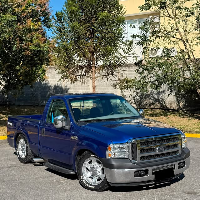 FORD F-250 XLT-L - Imagem 2