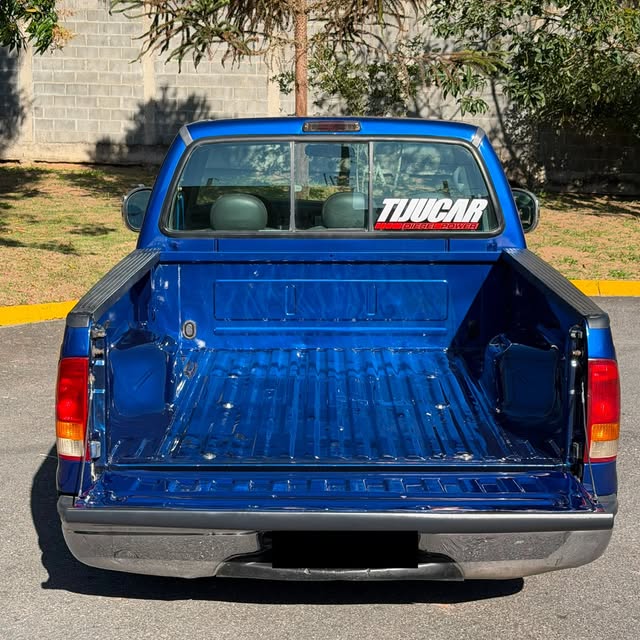 FORD F-250 XLT-L - Imagem 11
