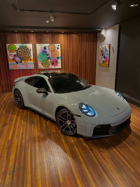 PORSCHE 911 CARRERA 992.2 - Imagem 19
