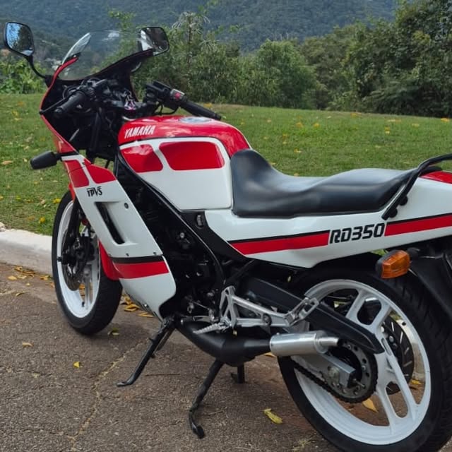 YAMAHA RD 350 - Imagem 7