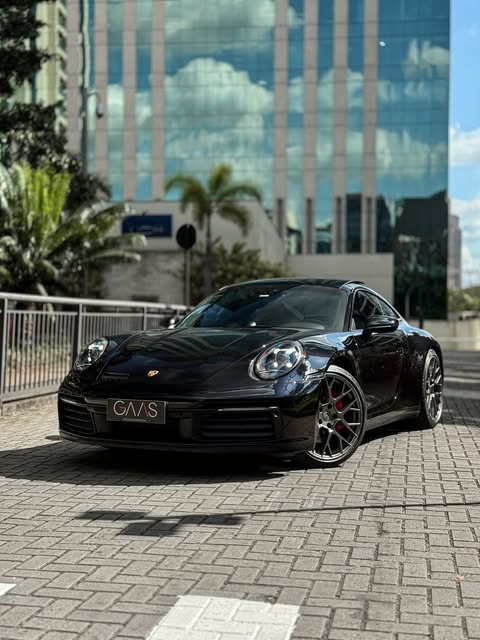 PORSCHE 911 CARRERA S - Imagem 1