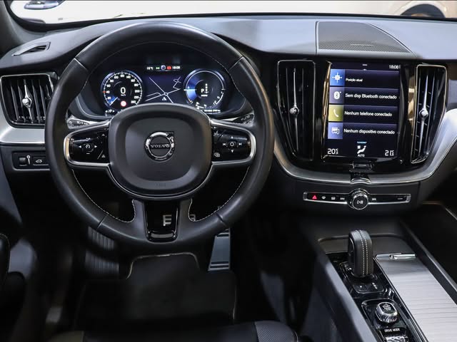 VOLVO XC60 R-DESIGN - Imagem 6