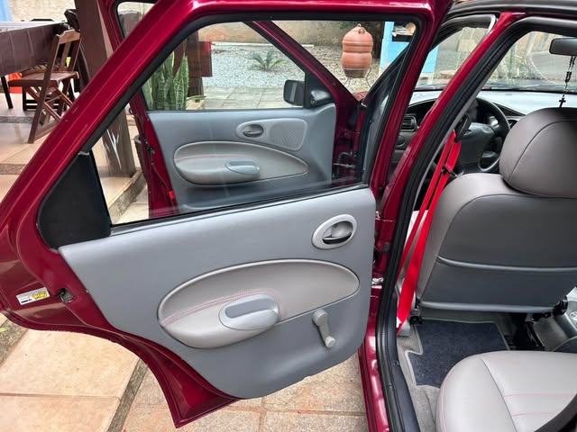 FORD ESCORT ZETEC - Imagem 18