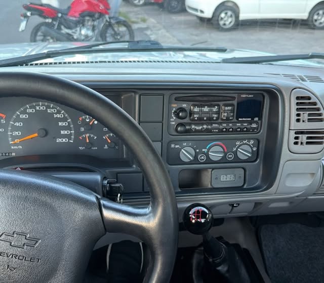CHEVROLET SILVERADO - Imagem 8