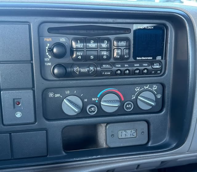 CHEVROLET SILVERADO - Imagem 9