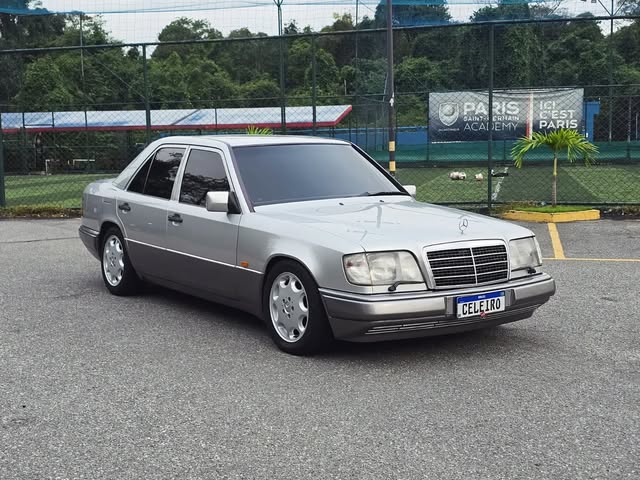 MERCEDES-BENZ E 320 - Imagem 1