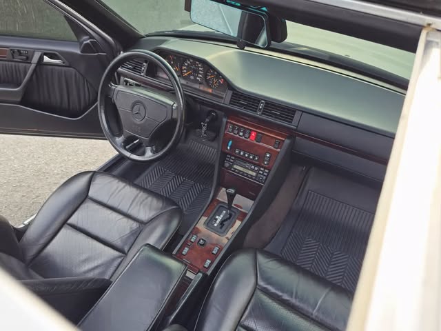 MERCEDES-BENZ E 320 - Imagem 7