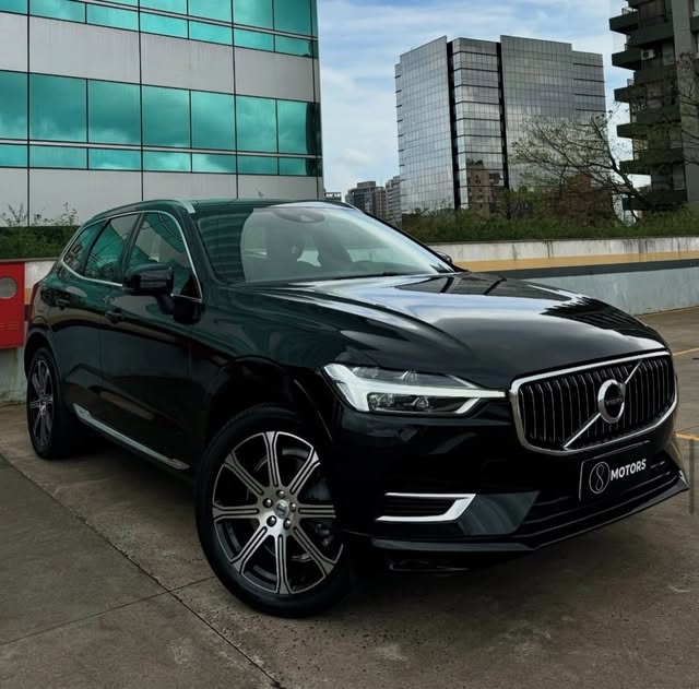 VOLVO XC60 INSCRIPTION T8 - Imagem 1