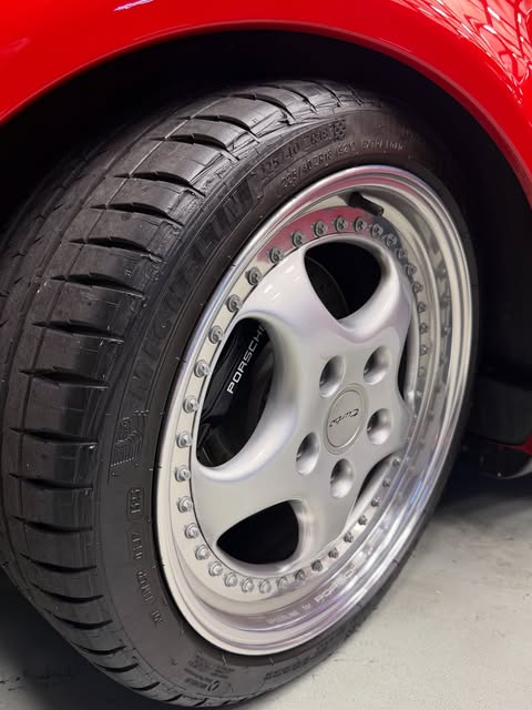 PORSCHE 911 TURBO 3.3 - Imagem 7