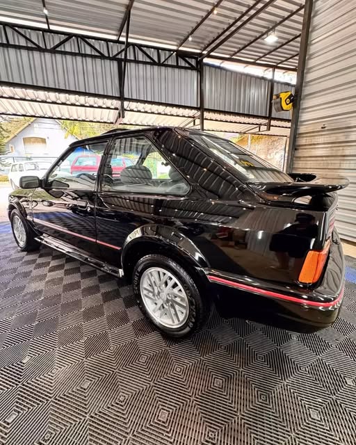 FORD ESCORT XR3 - Imagem 14