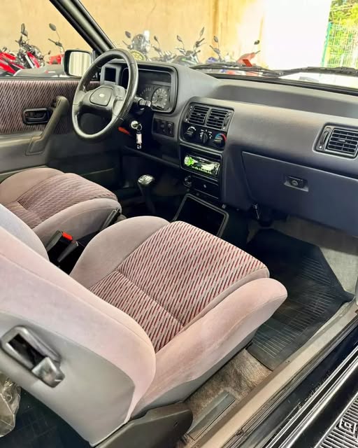 FORD ESCORT XR3 - Imagem 4