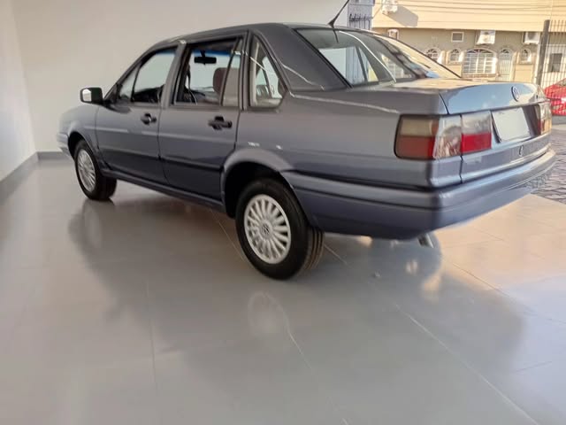 VOLKSWAGEN SANTANA - Imagem 3