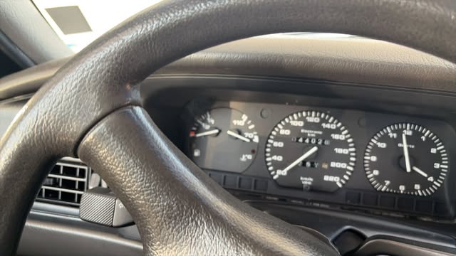 VOLKSWAGEN SANTANA - Imagem 9