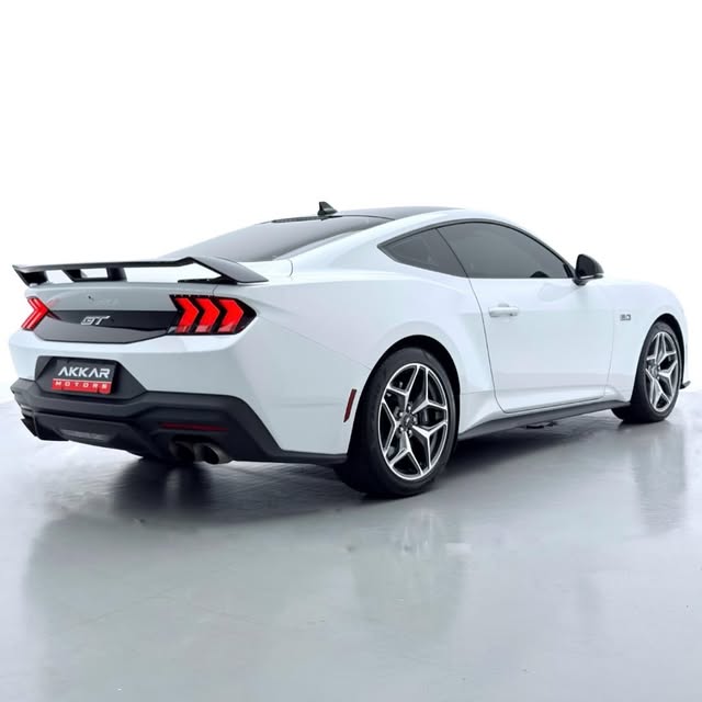 FORD MUSTANG GT PERFORMANCE SELECTSHIFT - Imagem 2